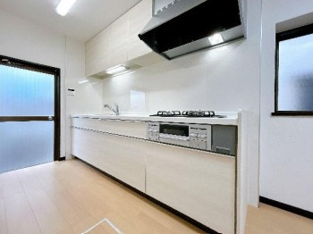 須磨区★東白川台3丁目中古戸建て★のキッチン