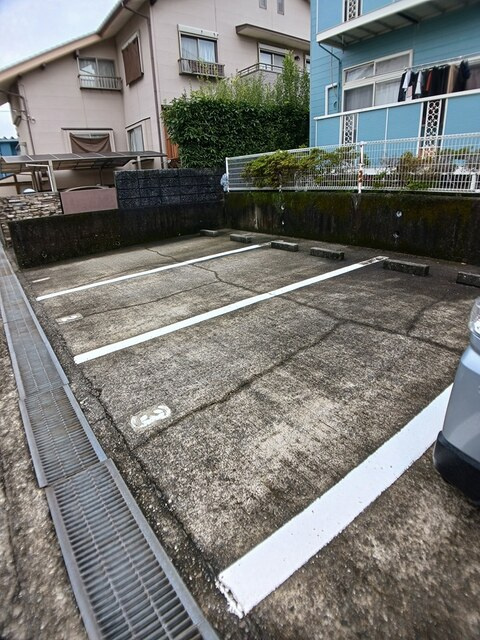 コーポ　すまいるはうすの駐車場|駐車場
