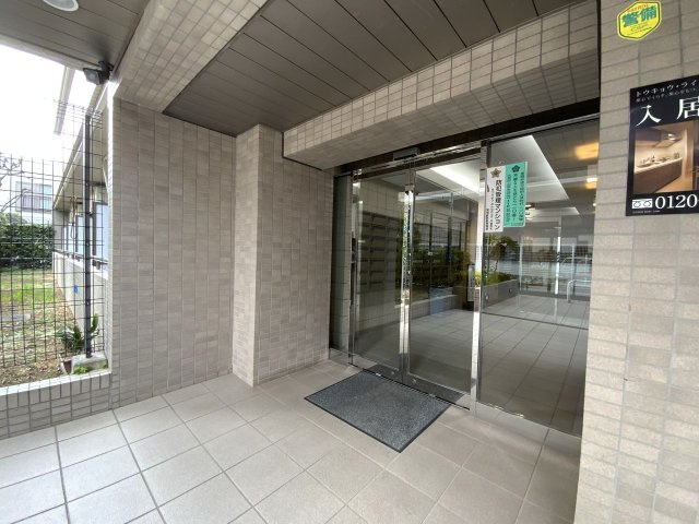 菱和パレス南大井のエントランス|建物の内部です