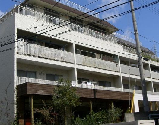清山荘の外観