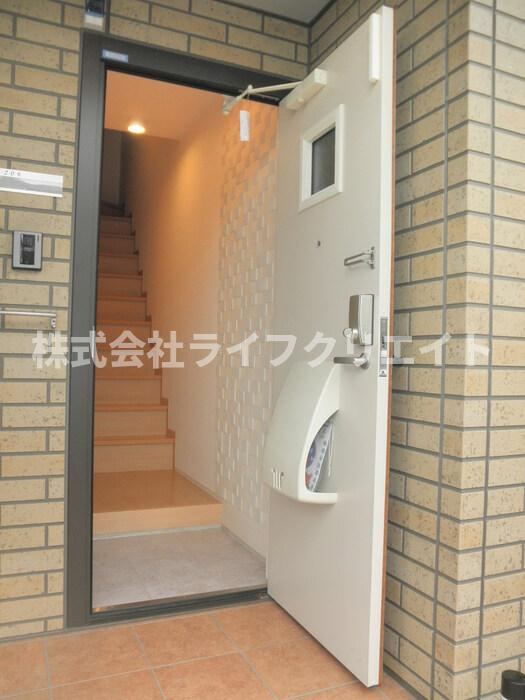 サニーサイド聖蹟Iの玄関