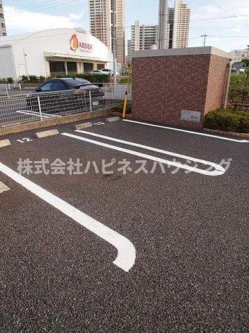 アビタシオン柏の葉の駐車場