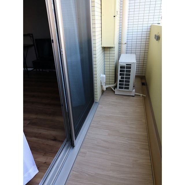 プレール・ドゥーク住吉駅前のバルコニー