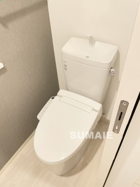 CREST TAPP東十条のトイレ|温水洗浄便座付きトイレです