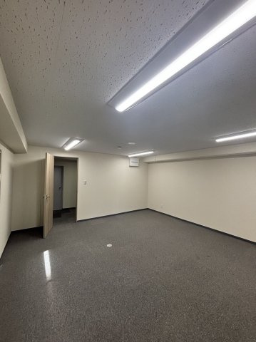 マンションアベニュー、205C右のロビー