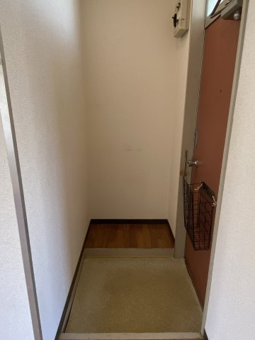 レジデンス桑原Ｂの玄関