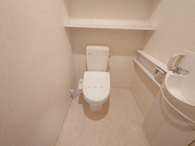 サンリヤン木町（A-6）のトイレ
