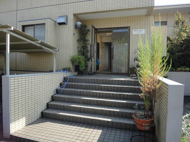 【エントランス】