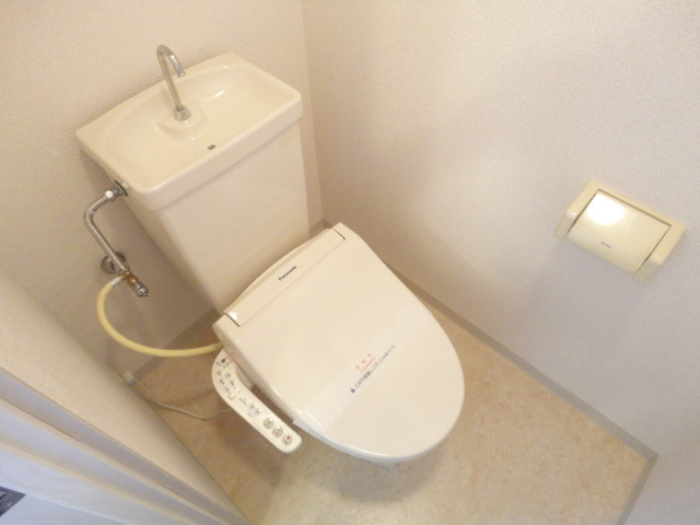【トイレ】 | 別部屋の写真です。