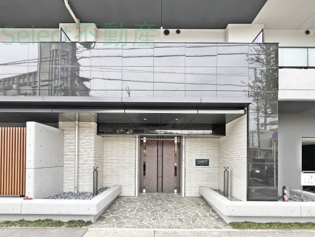 S-RESIDENCE茶屋ヶ坂のエントランス