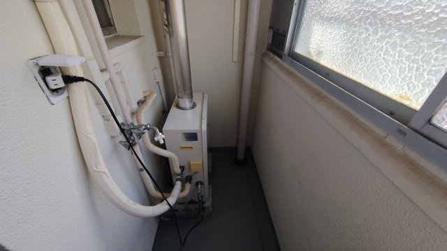 鶴甲コーポ24号館の浴室