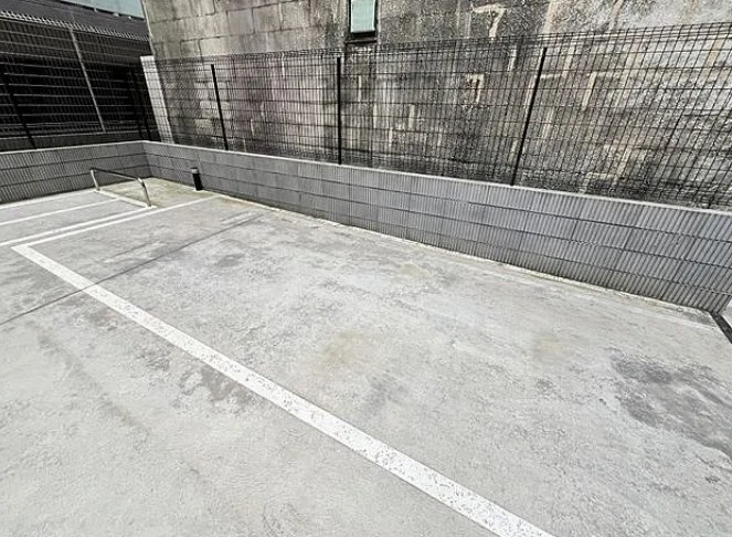 SYFORME江戸川橋の駐車場