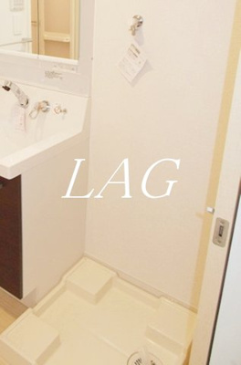【設備】 | グリンデルヴァルト | 室内洗濯機置き場です。