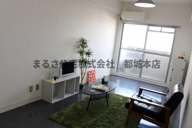 Residence上町　EASTの洋室