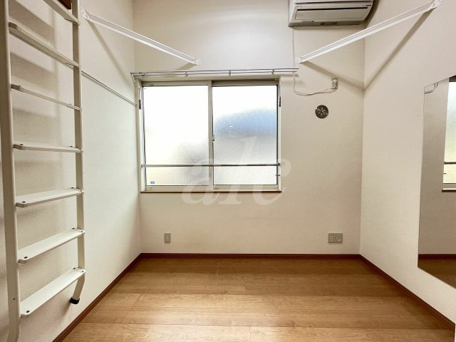 杉並区和泉２丁目のアパートの居間・リビング|同仕様
