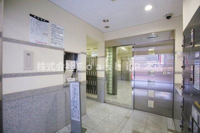 日神デュオステージ笹塚西館のロビー