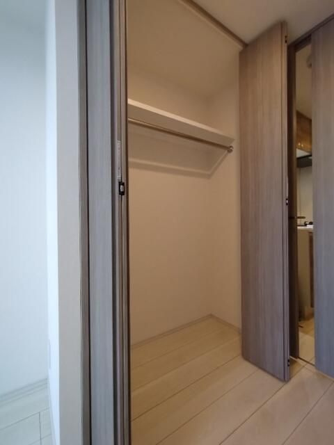 クレイシアＩＤＺ横浜桜木町の収納