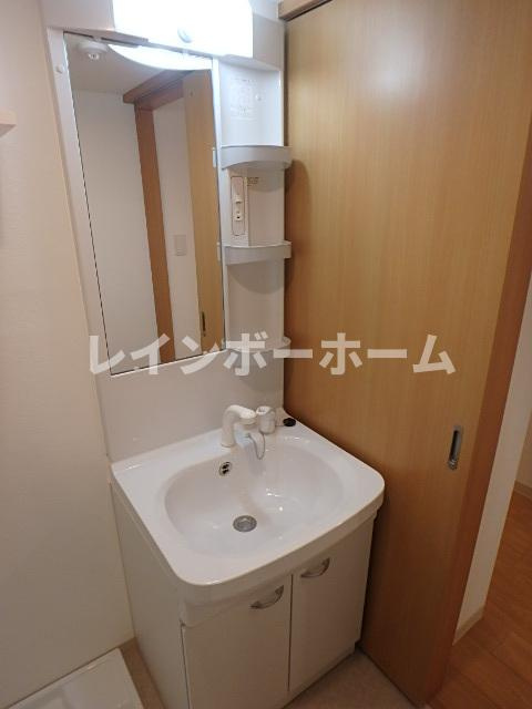 レオ伍拾八番館の洗面所