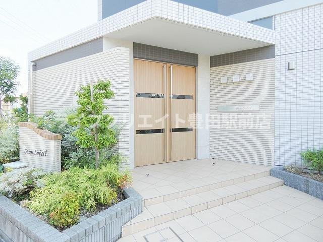 グランソレーユのエントランス