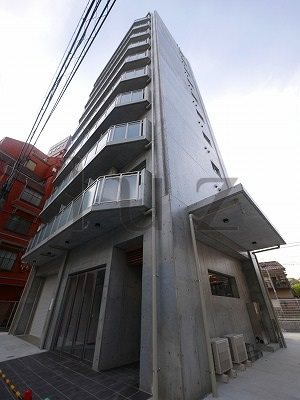 マリーナヨコハマベイタワーの外観