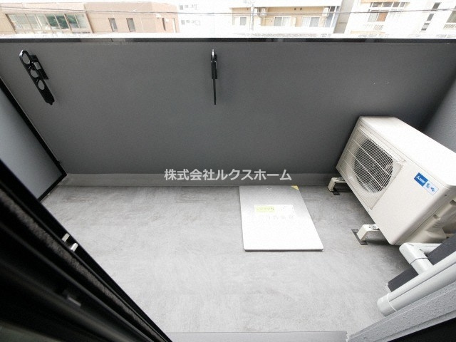 S-RESIDENCE千里丘のバルコニー
