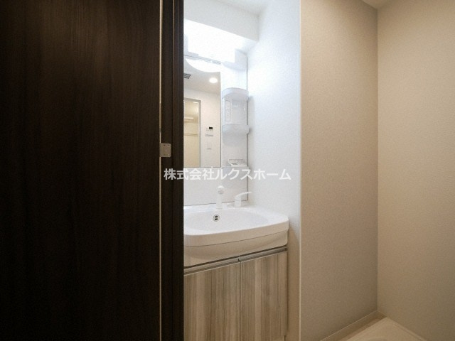 S-RESIDENCE千里丘の洗面所