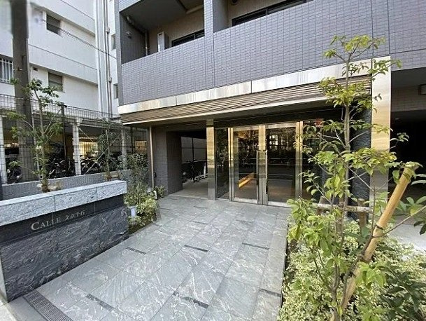 カージェ文京千石のエントランス
