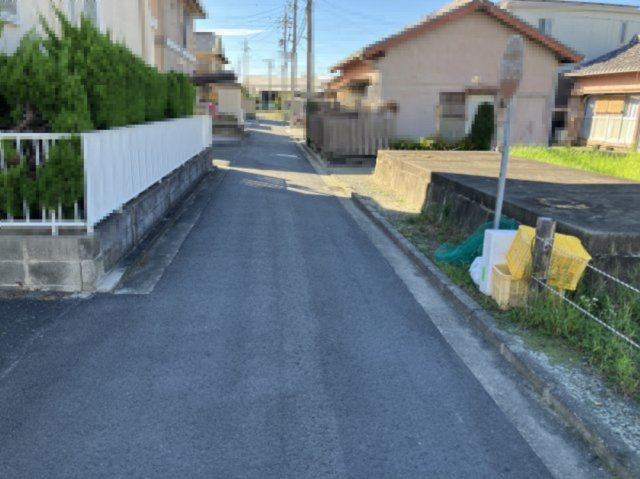 売地　豊橋市北島町字北島229-12の一部の前面道路含む現地写真