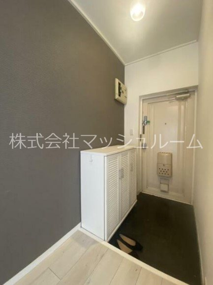 RAYHAUS善福寺川公園の玄関
