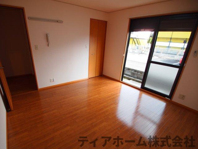 大和高田市神楽３丁目のアパートの洋室|ゆったりした洋室です