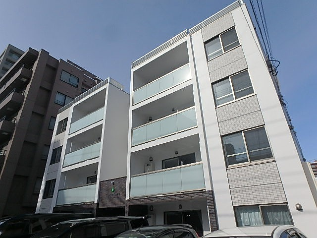 コモゾーナ円山
