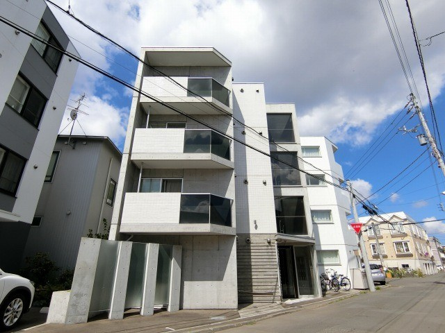 ルナポーザ