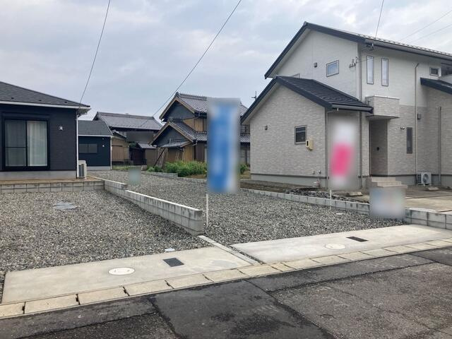 仲介手数料無料）一宮市杉山　第１　2号棟の前面道路含む現地写真
