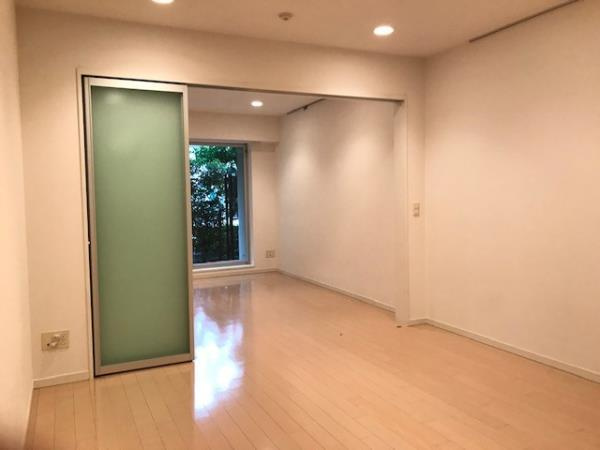 Ｂｒｉｌｌｉａ　ｉｓｔ　三軒茶屋　アイビーテラスの居間・リビング