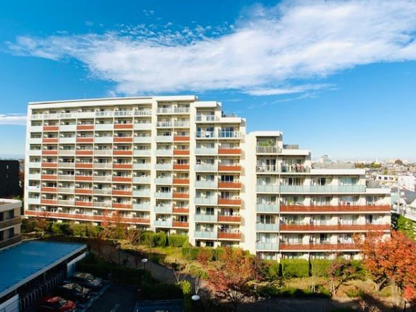 Ｂｒｉｌｌｉａ　ｉｓｔ　三軒茶屋　ブラッサムテラスの外観