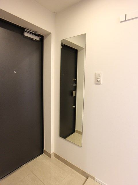 コンシェリア新橋 ＭＡＳＴＥＲ’Ｓ ＶＩＬＬＡの玄関