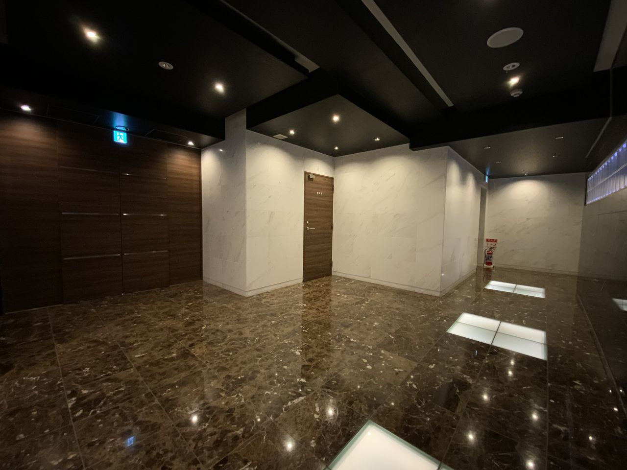 コンシェリア新橋 ＭＡＳＴＥＲ’Ｓ ＶＩＬＬＡのエントランス