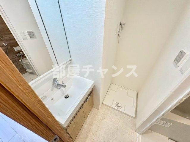 ディアレイシャス丸の内の独立洗面台
