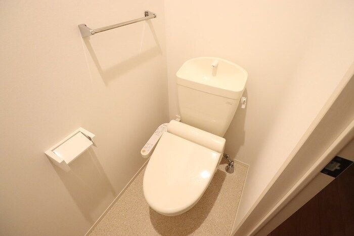 米沢ベースのトイレ|ゆったりとした空間のトイレです