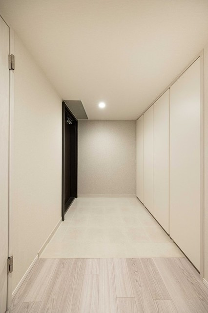 リバーポイントタワーの玄関|※写真は同タイプ住戸です。
