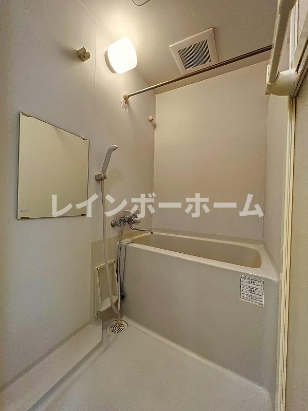 フレア堀江の浴室