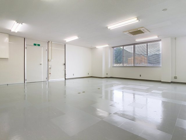 山形ZAOインター前ビルの内装