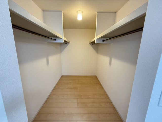 前橋市小屋原町　中古住宅の収納