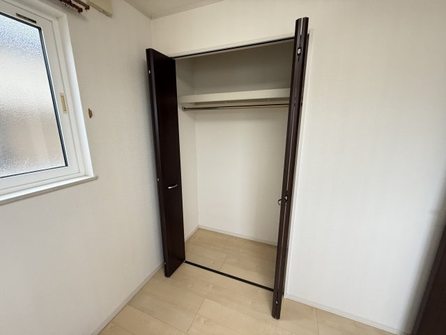 前橋市小屋原町　中古住宅の収納