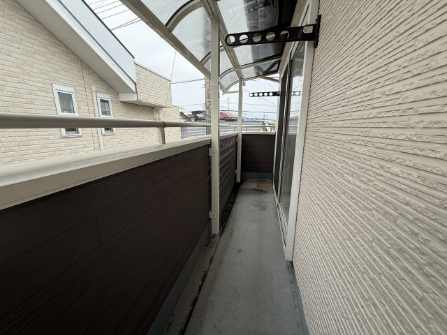 前橋市小屋原町　中古住宅のバルコニー