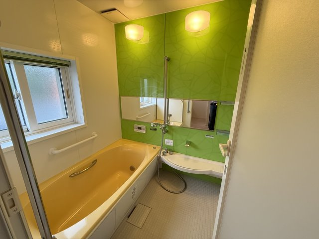 前橋市小屋原町　中古住宅の浴室