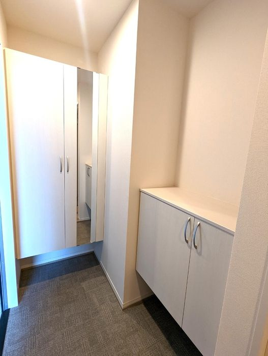 エクセレント弥富の玄関|ゆったりとした玄関です