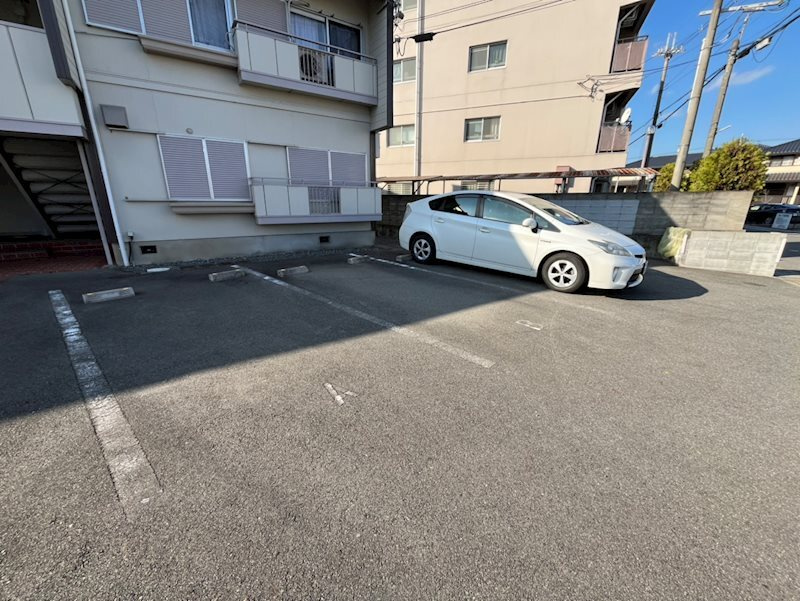 タウニィ地後の駐車場