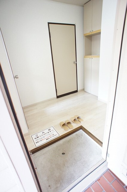 タウニィ地後の玄関