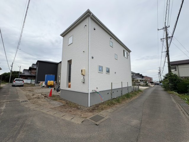 リーブルガーデン　各務原市三井北町二丁目　全2区画分譲の外観|■1号棟
■YAMADA電機の　ヤマダ不動産　株式会社リライフ　岐阜店■
省エネ・耐震性◎の一建設の家。　
日本の風土に調和する木造軸組工法。フラット３５はＳＡを取得！１０年間の金利優遇あり！　